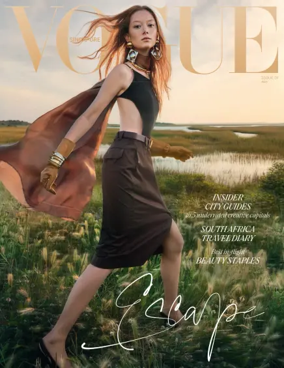 Cover of VOGUE (Singapore)