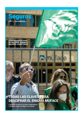 Cover of Seguros Magazine