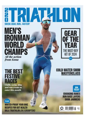 Cover of 220 Triathlon Magazine