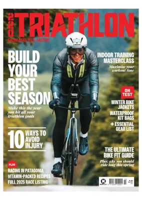 Cover of 220 Triathlon Magazine