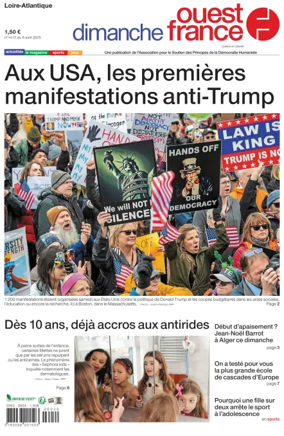 Cover of Dimanche Ouest France (Loire-Atlantique)