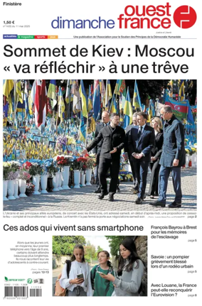 Cover of Dimanche Ouest France (Finistere)