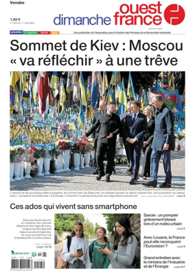 Cover of Dimanche Ouest France (Vendee)