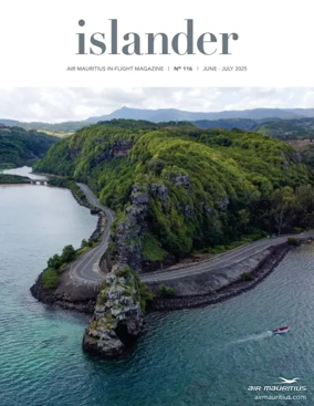 Cover of Islander (English - French)