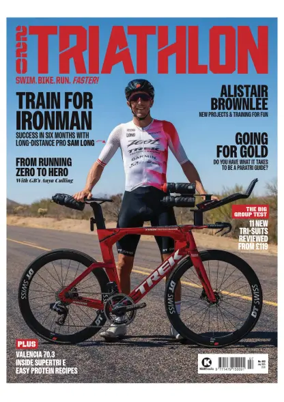 Cover of 220 Triathlon Magazine