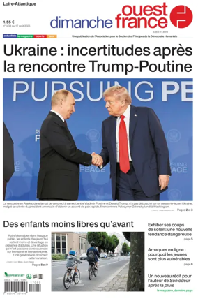 Cover of Dimanche Ouest France (Loire-Atlantique)