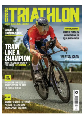 Cover of 220 Triathlon Magazine