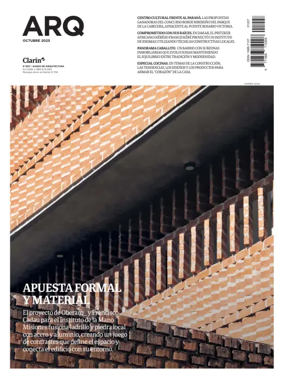 Cover of ARQ