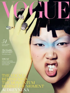 Cover of VOGUE (Singapore)