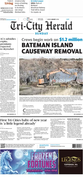 Cover of Tri-City Herald (Sunday)