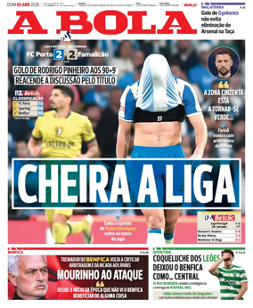 Cover of A BOLA (Portuguese)