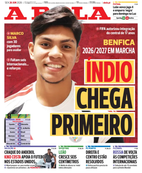 Cover of A BOLA (Portuguese)