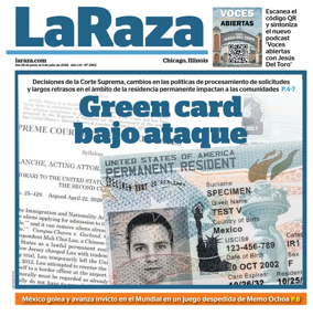Cover of La Raza Chicago
