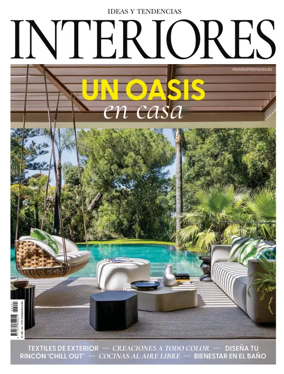 Cover of Interiores