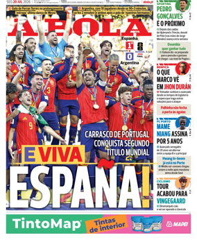 Cover of A BOLA (Portuguese)