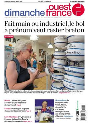 Cover of Dimanche Ouest France (Loire-Atlantique)