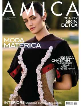 Cover of Amica