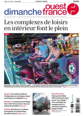 Cover of Dimanche Ouest France (Vendee)
